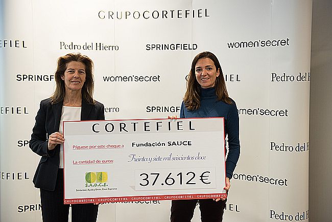 Mª-José-Rodulgo-Presidenta-S.A.U.C.E-y-María-Sañudo-Directora-Marketing-Cortefiel-y-Pedro-del-Hierro.