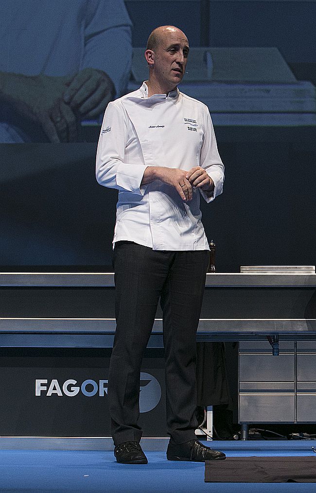 Aitor Arregui,  ElKano.