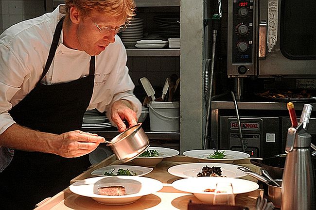 Bernd Knoller, Riff.