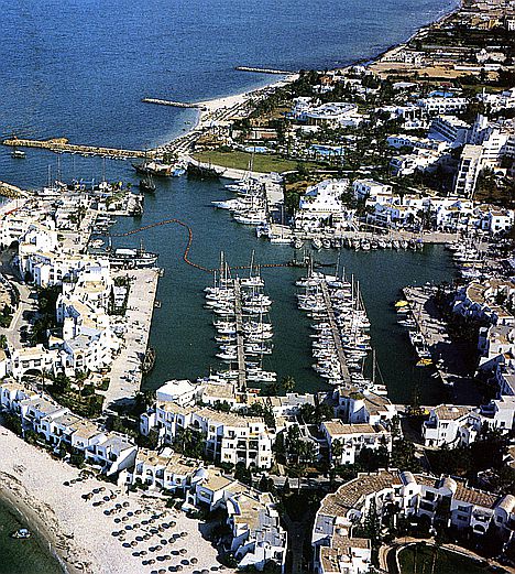 MARINA PUERTO