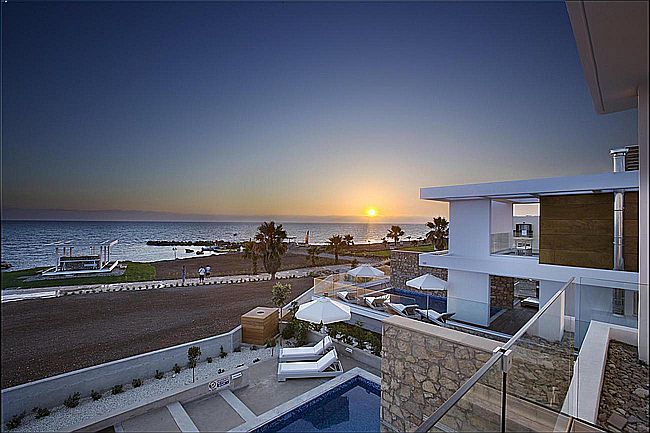 Paradise Cove Luxurious Beach Villas