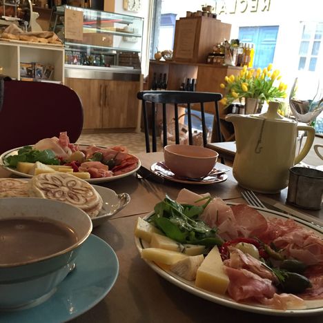 La Reclame.  Foto YELP