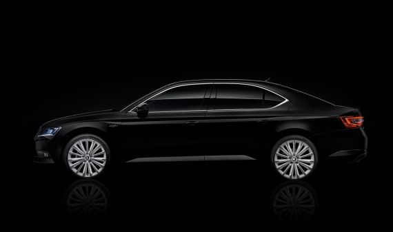 ŠKODA ‘SUPERB BLACK CRYSTAL’