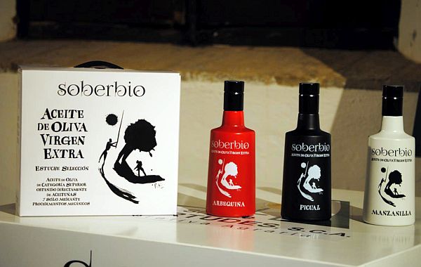 El arte como ingrediente principal en los nuevos aceites de oliva Premium 'Soberbio'