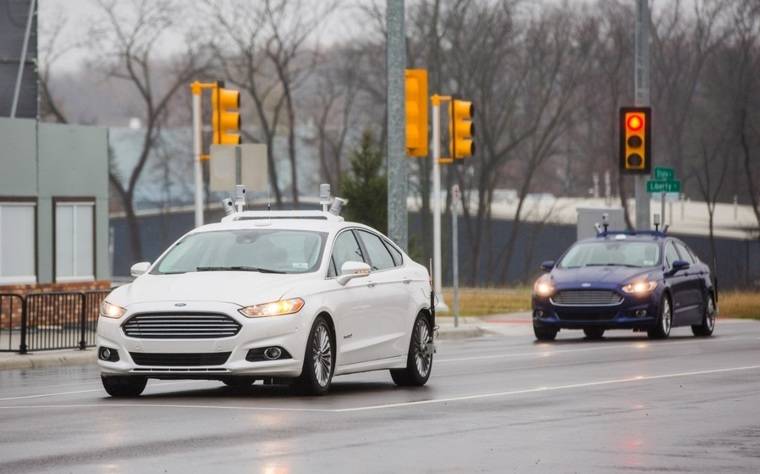 Ford triplicará su flota de desarrollo de Vehículos Autónomos