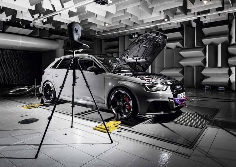 La acústica del TFSI de cinco cilindros de Audi: una orquesta en el motor