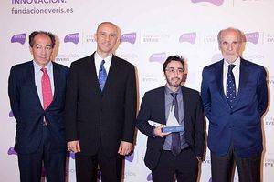 Premio everis 2015 a Hugo Prazeres por su proyecto Uromonitor