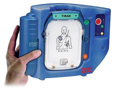 Sólo 4 Comunidades Autónomas regulan la instalación de desfibriladores en espacios públicos