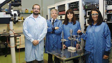 De izq. a dcha., los investigadores Javier Márquez, José María Delgado, Agnès Gruart y Rocío Leal