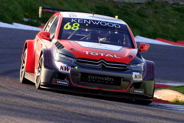 Los Citroën C-Elysée WTCC con nuevos colores