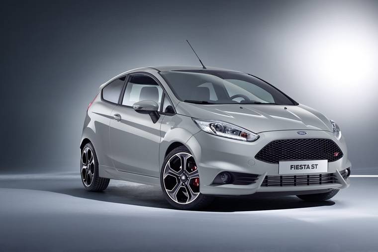 Nuevos Fiesta ST200 de 200 CV, Kuga SUV y GT Fabricado en Serie y de Competición