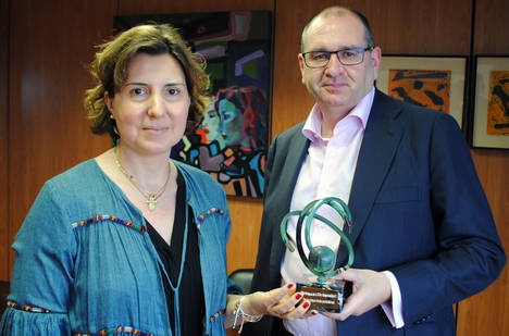 Paz Ballesta, mejor CIO 2016 por la Asociación @asLAN