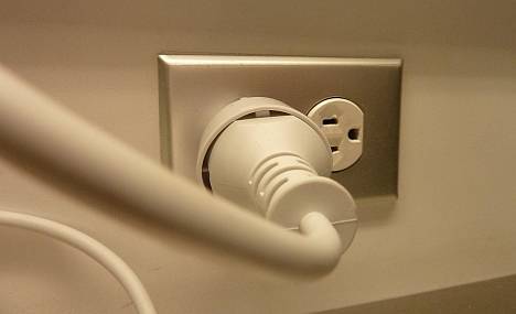 El recibo de la luz del usuario medio bajó un 8,0% en febrero