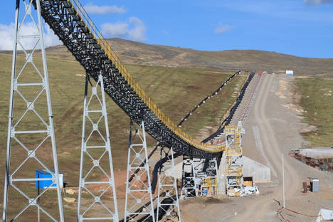 OHL. Sistema de transporte en planta de Sociedad Minera El Brocal en Cerro de Pasco, Perú