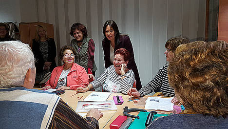 Más de 45.600 personas participan en cursos y talleres de centros de mayores de la Comunidad de Madrid