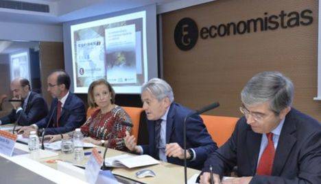 De izda. a dcha.: Enrique Verdeguer, Salvador Marín, Marisa Poncela, Valentín Pich y Xavier Mendoza.