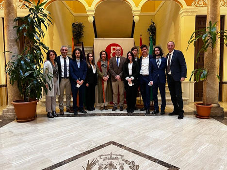 Miembros del equipo ganador del Novaschool Añoreta del Rincón de la Victoria de Málaga.