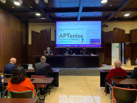 Felipe Romera, APTE (izqda.) y José Bayón, ENISA.