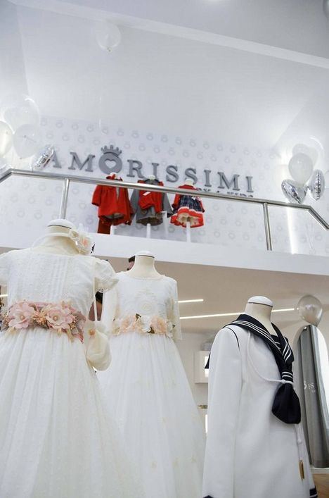 La empresaria Johanna Manzanaro, Presidente y Fundadora de Amorissimi, acudio a la inauguración de la boutique de San Sebastián