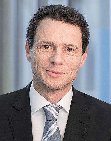 Volker Schmidt, Ethenea.