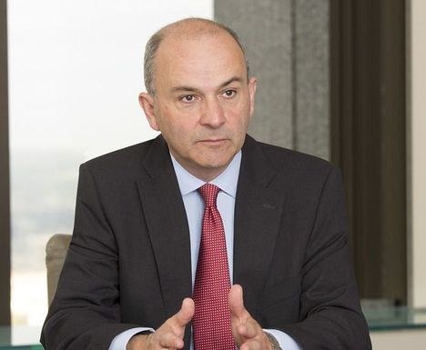 Robert Lind, Capital Group.