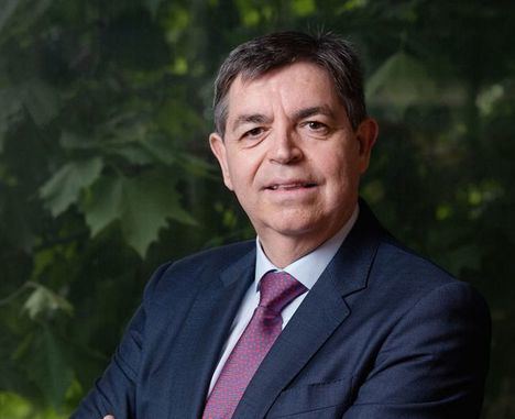 Juan José Ortiz, Axis Corporate.