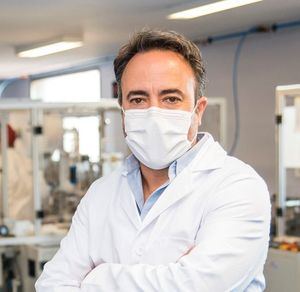 Los fabricantes españoles de material sanitario advierten del cese en las certificaciones de las mascarillas a nivel europeo