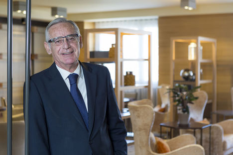 Pablo Vila, galardonado con el Premio Hermestur en la XVIII edición