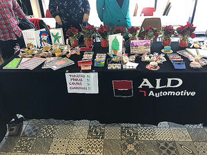 Ald Automotive ayuda a repartir regalos esta Navidad