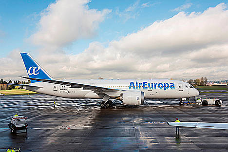 Air Europa emprende sus vuelos interislas Canarias con tarifas desde 9 euros
