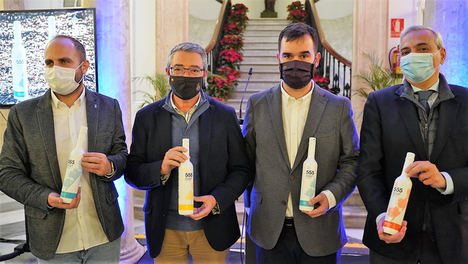 Lanzan al mercado 555, aceite de oliva virgen extra con origen en Teba (Málaga)