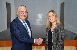 Primer préstamo verde del BEI: ENDESA recibe 335 millones de euros para construir 15 parques eólicos y 3 plantas fotovoltaicas en España