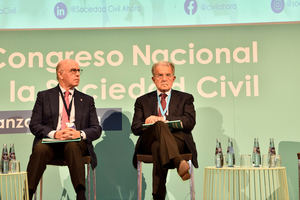 La sociedad civil apela a la generosidad política para recuperar los espacios de unión y encuentro en España