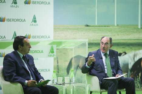 Iberdrola y ASAJA sellan una alianza estratégica para impulsar la agricultura y ganadería cero emisiones