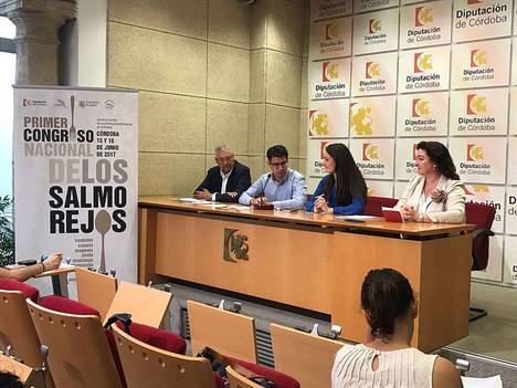 Almudena Villegas, Pedro García, Carmen María Gómez y Miguel del Pino.