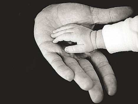 Ampliación del permiso de paternidad a un mes, un paso más cerca de la igualdad de género