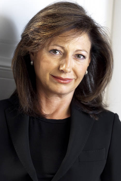 Angeles Delgado,  Fujitsu