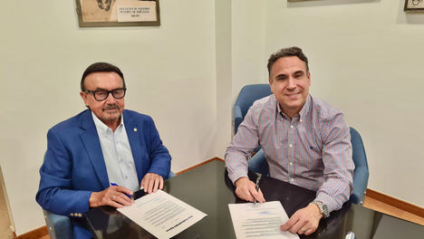 Antonio Peña, presidente del Gremio de Empresas de Pintura y Joel Dorado, cofundador de The CoMAKING Space.