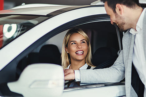 Así son las mujeres y su relación con los coches: racionales y preocupadas por el medio ambiente