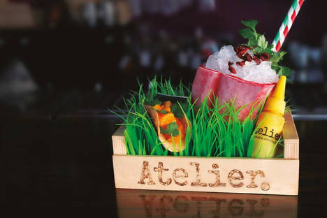 Atelier y su artesano: el arte de crear cocktails
