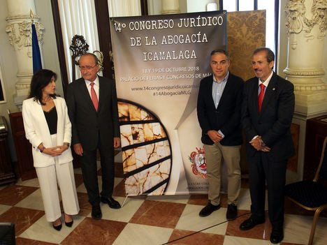 Inmaculada Atencia, Francisco de la Torre, Elías Bendodo y Francisco Javier  Lara.