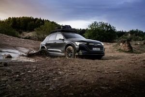 Audi Q8 e-tron edition Dakar
 