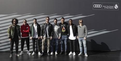 Los jugadores del Real Madrid reciben sus nuevos Audi
