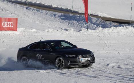 Nueva temporada de los cursos de conducción Audi Winter driving experience