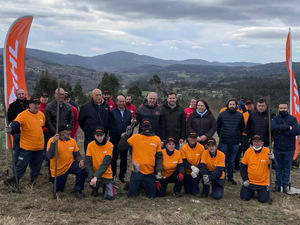 STIHL reforesta una de las zonas más castigadas por los incendios en Quireza (Pontevedra)