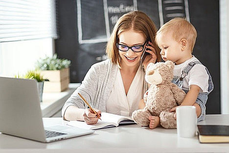 'Baby Friendly Companies', el movimiento creado por 'Bebé de París’’, alcanza en España las 133 empresas