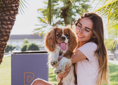Barkyn, la 1º empresa en España en ofrecer un permiso de paternidad a sus empleados que acojan una mascota