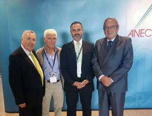 De izq a dcha: El secretario general de ANECRA, Jorge Neves Da Silva, el presidente de BAT, Elicio Ceballos, el presidente de CETRAA, Enrique Fontán, y el presidente de ANECRA, Alexandre Ferreira.