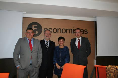 De izda. a dcha.: Juan Angel Martín, Roberto Pereira, Rocío de Frutos y Rafael Sanz.