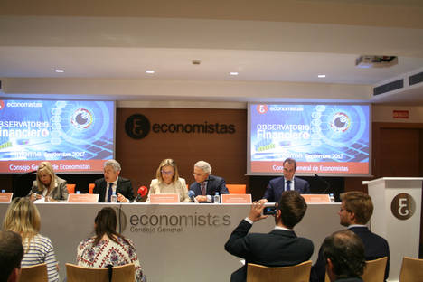 De izda. a dcha.: Montserrat Casanovas, Valentín Pich, Irene Garrido, Antonio Pedraza y David Gassó.